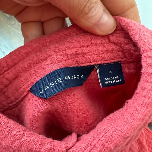 Janie and Jack Boys Red Gauze Roll-Cuff Shirt (Size 4) - Picture 4 of 5